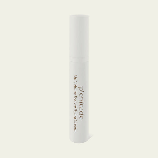 Massada Plenitude Lip Volume Redensifying Cream 15 ml, crema redensificante para labios en envase cilíndrico con tapón